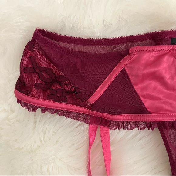 36C 2pc Vs Victoria’s Secret Sexy Little Things Bustier Corset with garter Skirt - Picture 11 of 16